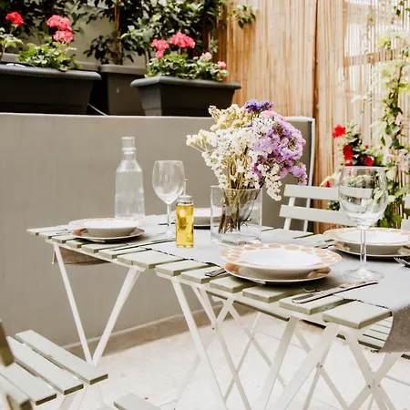 Modern Oasis In Fokionos Negri Apartment