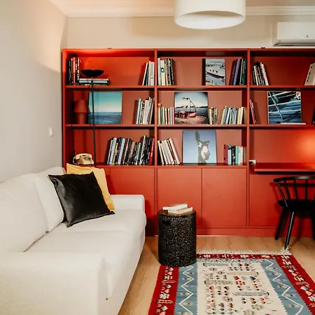 Modern Oasis In Fokionos Negri